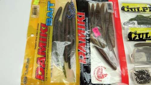 FISHING EQUIPMENT BARGAIN! * BID FROM R1.00 FOR THE LOT *