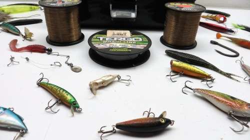 FISHING EQUIPMENT BARGAIN! * BID FROM R1.00 START FOR ALL 36 ITEMS! *