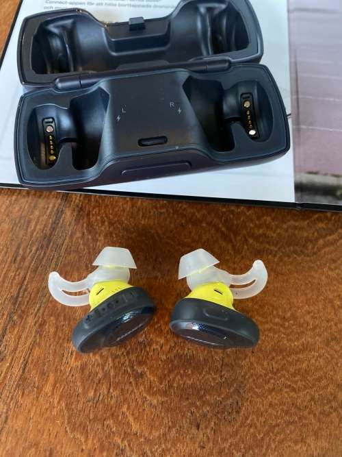 Bose SoundSport Free True Wireless Headphones Midnight Blue