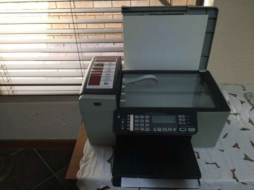 HP Officejet 5610 All-in-One Printer (Stopped printing - Document feeder not feeding paper)