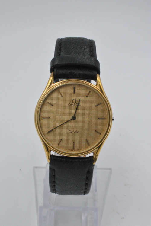 Omega Gold-plated watch (Quartz)