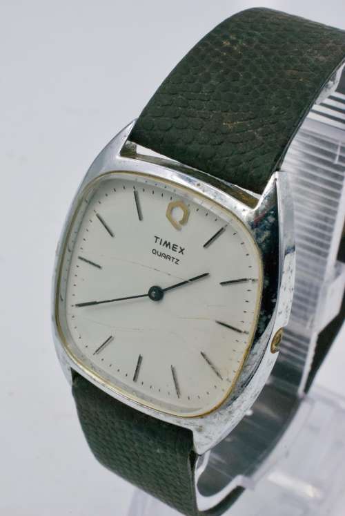 Timex Base metal Watch (Quartz)