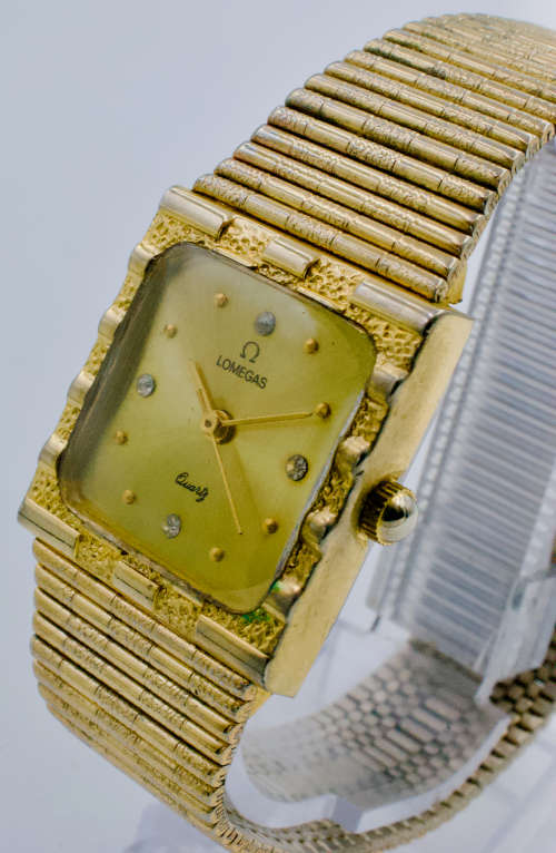 Lomegas Gold plated watch (Quartz)
