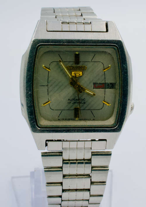 Seiko Base metal and stainless steel watch (Automatic)