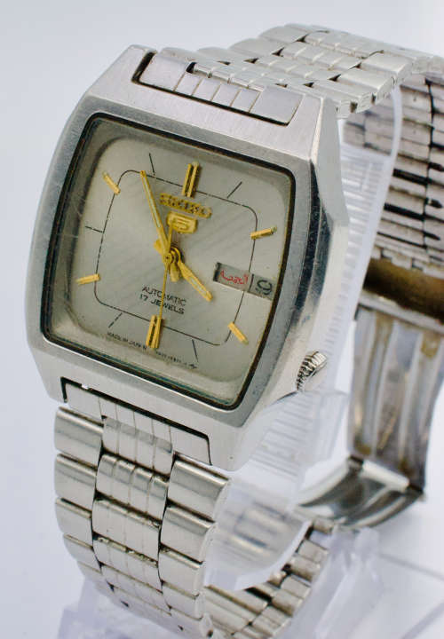 Seiko Base metal and stainless steel watch (Automatic)