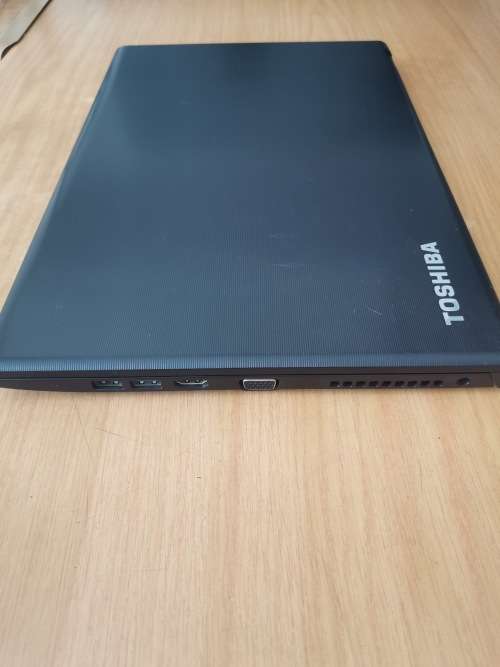 TOSHIBA SATELLITE PRO R50 I5 4TH GEN LAPTOP FOR SALE