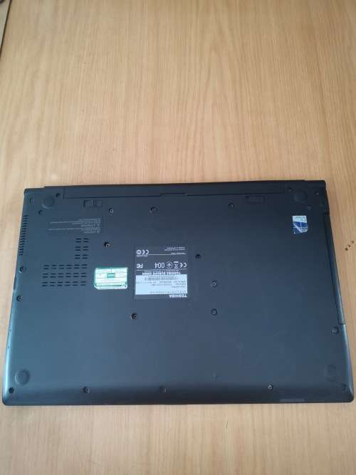 TOSHIBA SATELLITE PRO R50 I5 4TH GEN LAPTOP FOR SALE
