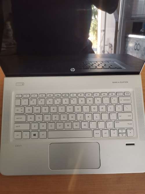 HP ENVY 13 D I5 6TH GEN LAPTOP FOR SALE PLEASE READ AD!!!!