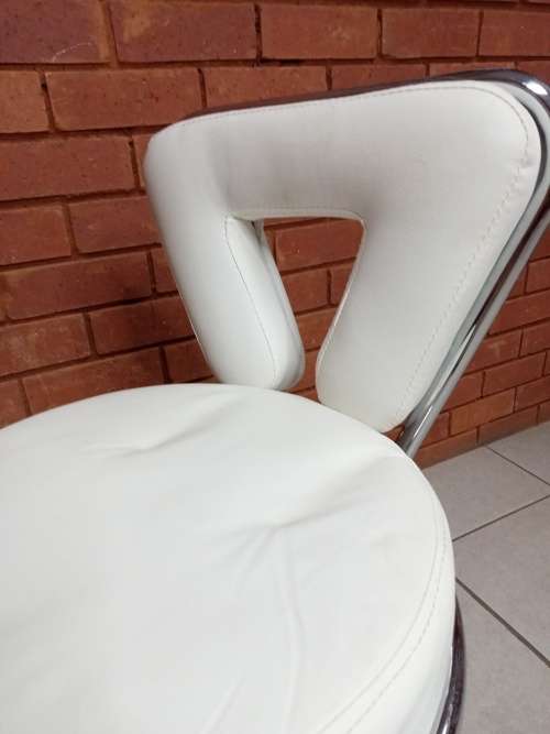 Bar Stools/Kitchen Counter Chairs - 1 Black, 1 White (Secondhand)