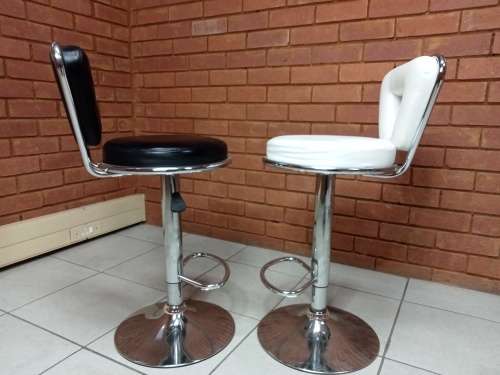 Bar Stools/Kitchen Counter Chairs - 1 Black, 1 White (Secondhand)