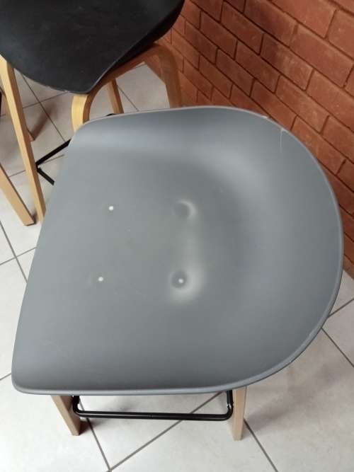 Kitchen / Barstool with steel legs and oak finish design - 1 Black, 1 Grey and 1 Beige (Secondhand)