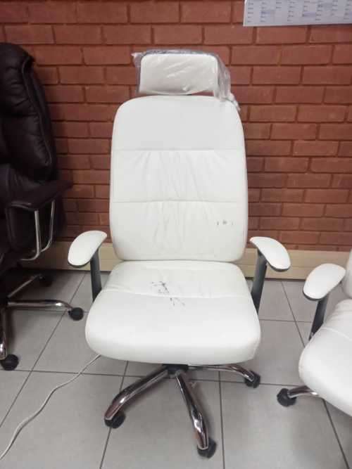 Comfortable PU Leather Office Chair (Choose between Black, Brown and White)