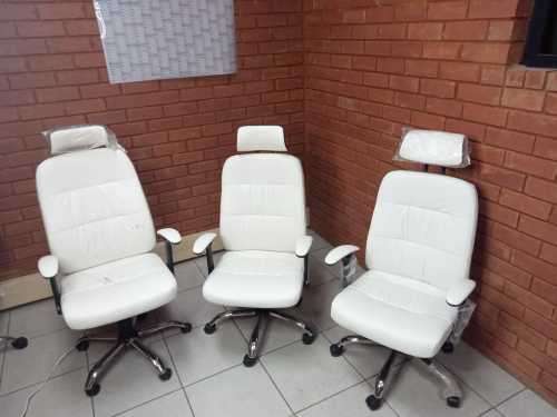 Comfortable PU Leather Office Chair (Choose between Black, Brown and White)