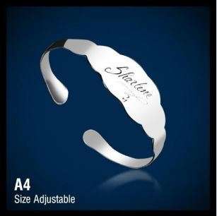 Plain Scalloped Bracelet - FREE ENGRAVING