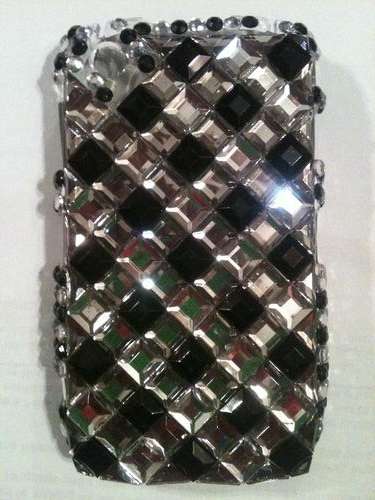 Blackberry 8520 (Curve) Stylish New **Beaded** Silver & Black Cover