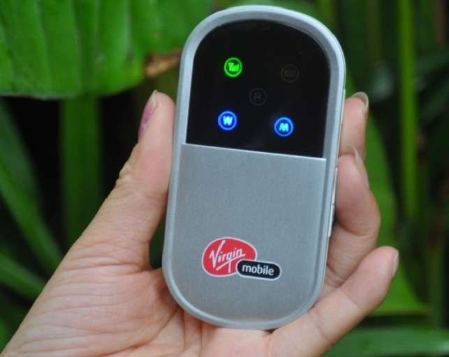 Huawei E5832 Portable Mobile WiFi MiFi 3G Router upgrade version of E5830