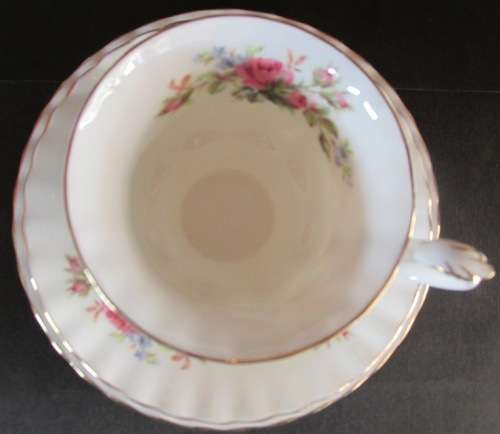 Royal Albert Trio 'Moss Rose'