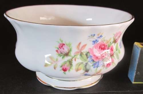 Royal Albert Sugar Bowl 'Moss Rose'