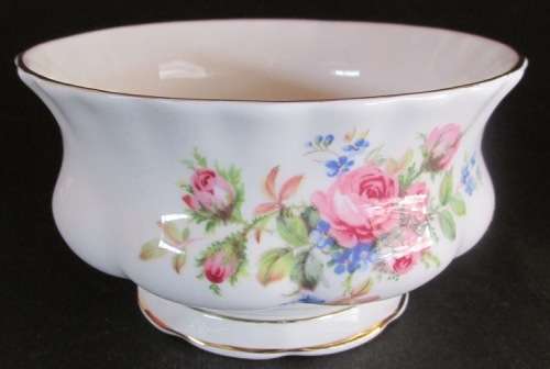 Royal Albert Sugar Bowl 'Moss Rose'