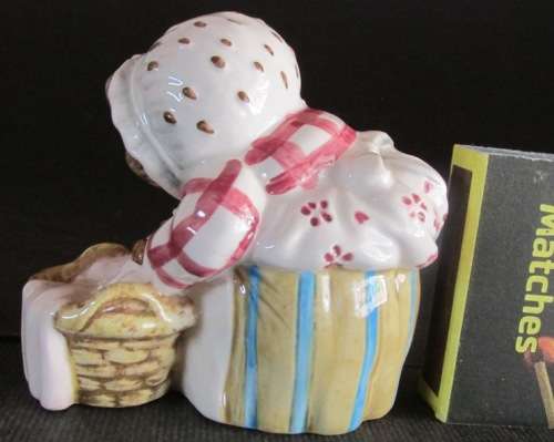 Beswick Beatrix Potter 'Mrs Tiggy-winkle Washing' with box