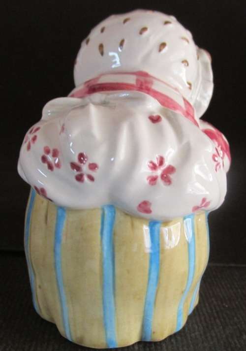 Beswick Beatrix Potter 'Mrs Tiggy-winkle Washing' with box