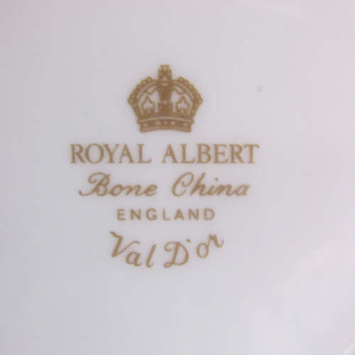 Royal Albert Saucer 'Val D'or'