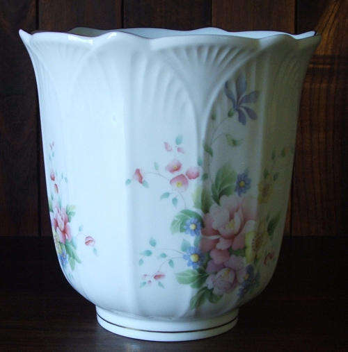 Royal Doulton "Summer Bouquet" Vase