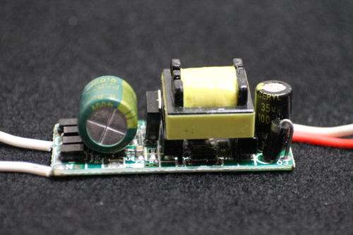 Driver 3W for (3 to 4) 3W Leds 220V