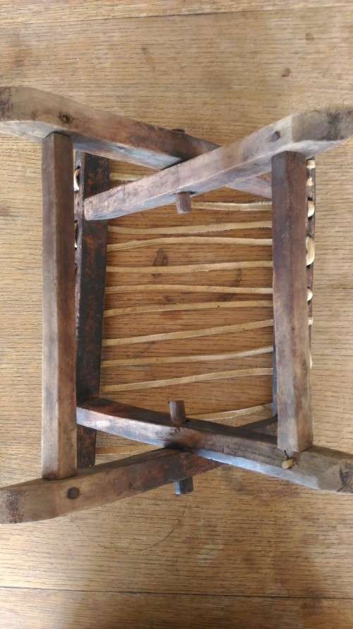 Voortrekker style riempje folding stool