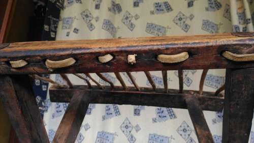 Voortrekker style riempje folding stool