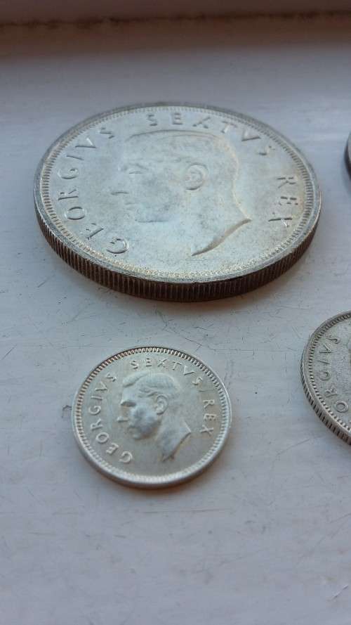 BEAUTIFUL COMPLETE 1952 SA UNION SET OF COINS! 5 SHILLING TO FARTHING!!!