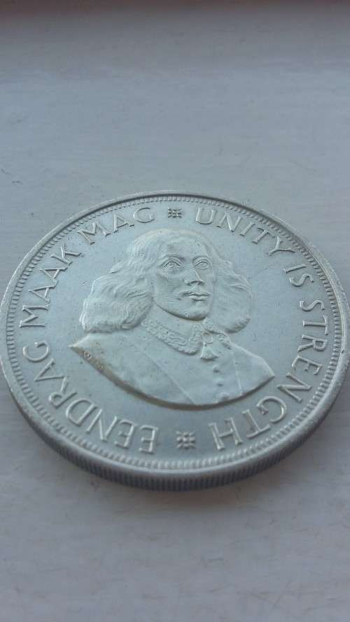 COMPLETE SET OF 1962 FIRST DECIMAL RSA COINS IN SA MINT BOX! 50 CENT TO HALF CENT!!!