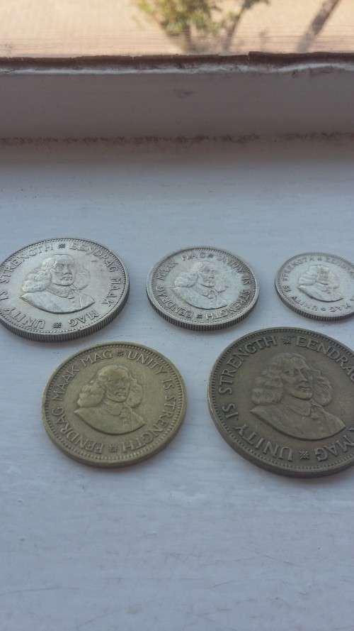 COMPLETE SET OF 1962 FIRST DECIMAL RSA COINS IN SA MINT BOX! 50 CENT TO HALF CENT!!!
