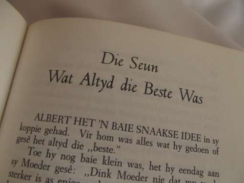 OOM ATTIE SE SLAAPTYDSTORIES DEUR ARTHUR S MAXWELL (STEL VAN 5 BOEKE). GRATIS AFLEWERING.