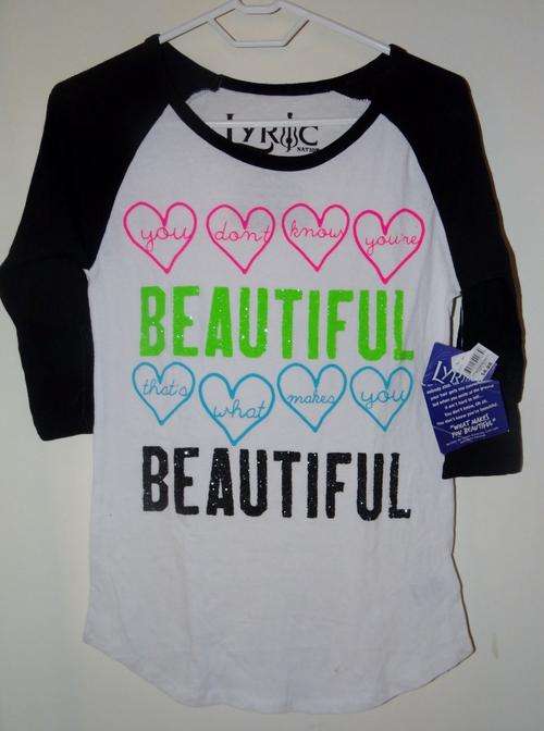Lyric T shirt size Small for woman