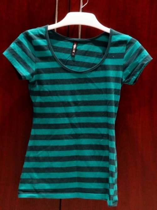 Womans T shirt size 30 - Network