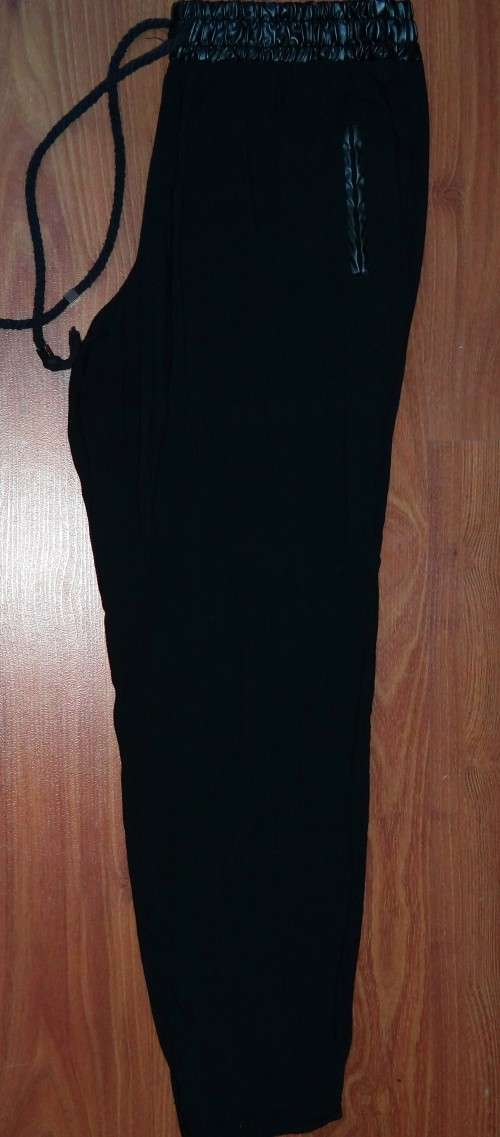 Ladies black RT parts size 33 - like new