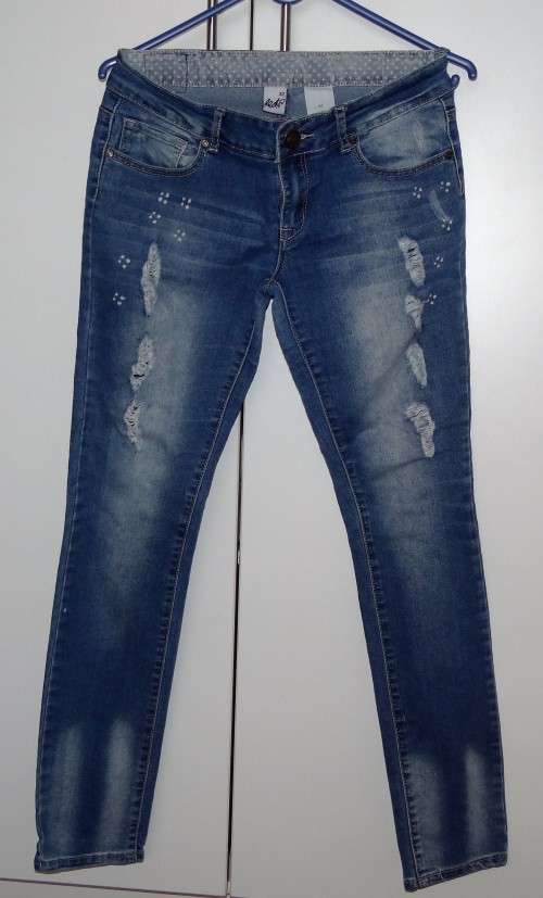 Ladies skinny jeans size 32
