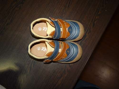 Rage shoes for boys size 10 worn once