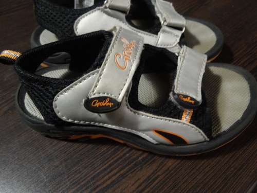 Grosby Boys Sandles size 9