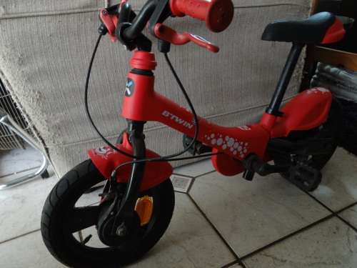 Woony 700 Convertible 12-Inch Balance Bike - Red