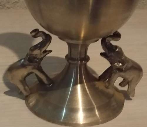 Vintage TPW 97% Estaño Elephant Florero 20.5cm high