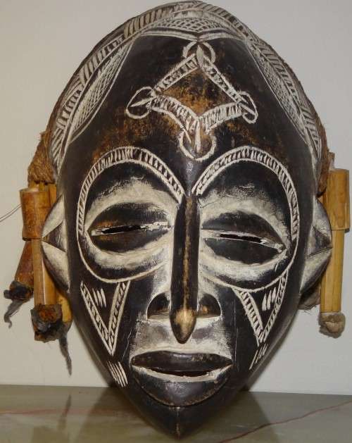 Old Tribal Chokwe Rasta Mask - Wood carved