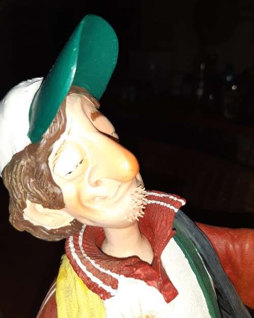 Guillermo Forchino -The Tennis player - designed in France  -  No 01154