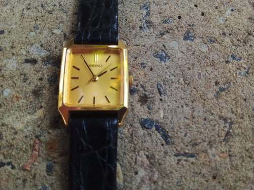Women s Watches VINTAGE SEIKO BLACK LEATHER LADIES WATCH 4N21 5090 12 669 WATER RESISTANT was sold for 285.00 on 18 May at 22 31 by bedazzled jewelers in Pretoria Tshwane ID 556833315