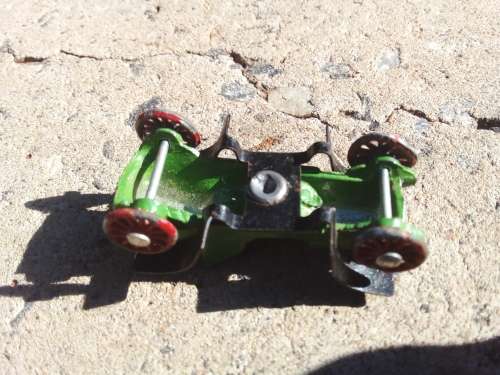 VINTAGE DIECAST OR LEAD TOY POSSIBLY ANTIQUE OLDTIMER CAR LOT JAPAN OLD 64TH SCALE