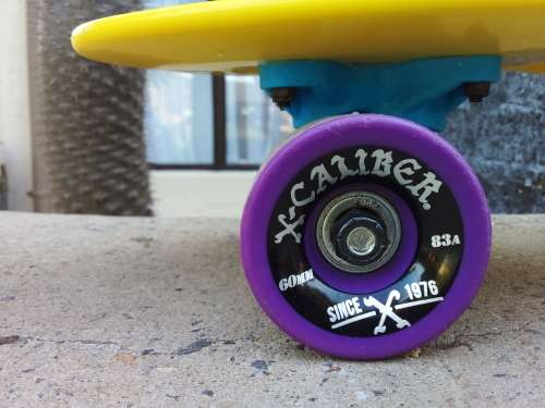 RETRO LOOKING - X-CALIBER SINCE 1976 60MM 83A SKATEBOARD - LONGBOARD