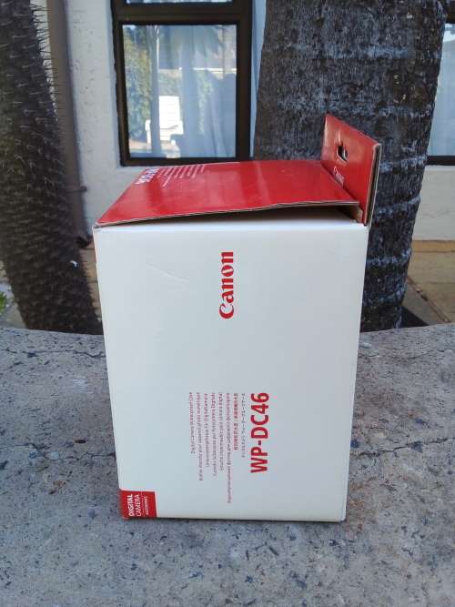 Canon WP-DC46 Waterproof Case - IN ORIGINAL BOX - LIKE NEW