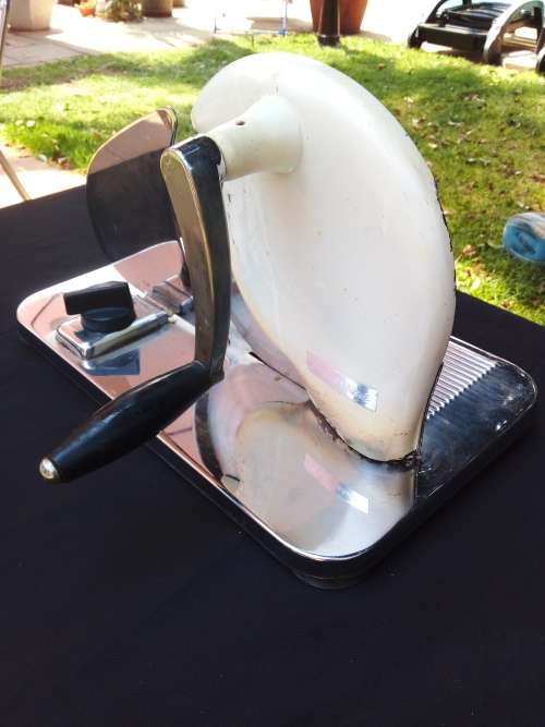 Vintage Pineware BREAD/MEAT Cutter