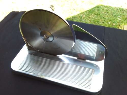 Vintage Pineware BREAD/MEAT Cutter